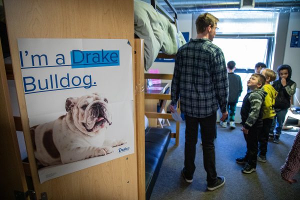 Findley First Grade Visits Drake University